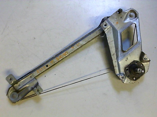 OPEL ASTRA F 91-94 Jobb hátsó ablakemelő szerkezet mechanikus 1. kép