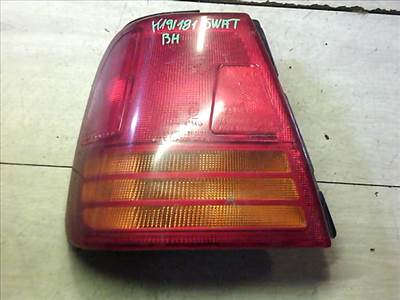 SUZUKI SWIFT 96-05 Bal hátsó lámpa
