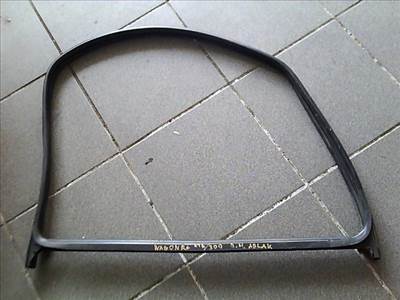 SUZUKI WagonR+ Bal hátsó ablakvezető gumi