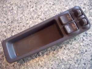 VOLVO V40 Jobb első ablakemelő kapcsoló 1. kép