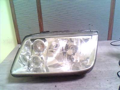 VOLKSWAGEN BORA Bal első fényszóró