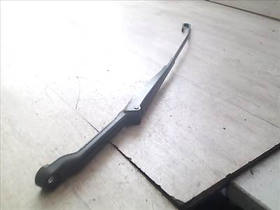 VOLKSWAGEN POLO III. 94-99 Ablaktörlő kar jobb első