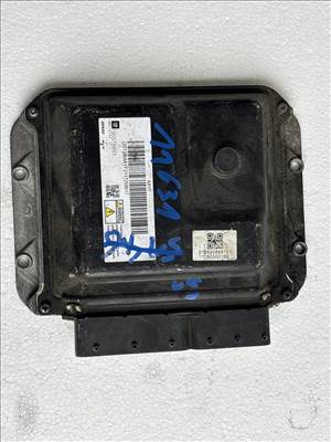opel astra j 2009-2015 motorvezérlő     a17dtr 55579893