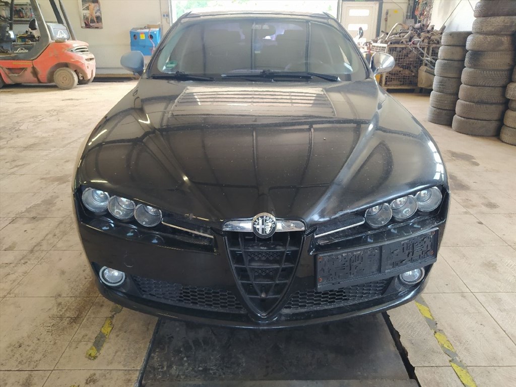 ALFA ROMEO 159 (939) 1.9 JTDM 8V - Bontódik, minden alkatrésze eladó! (939A1000) 1. kép