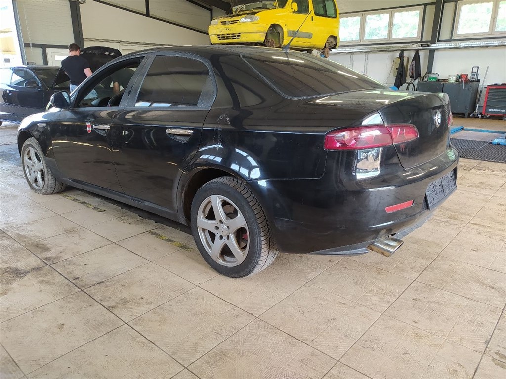 ALFA ROMEO 159 (939) 1.9 JTDM 8V - Bontódik, minden alkatrésze eladó! (939A1000) 4. kép