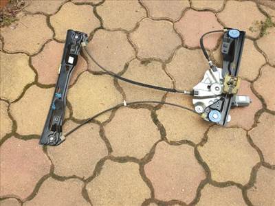 Opel Astra J GTC Bal első ablakemelő  13260143