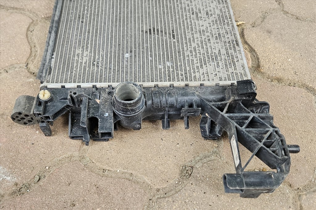 Opel Astra K 1.6 CDTI Vízhűtő B16dth  39109108 3. kép