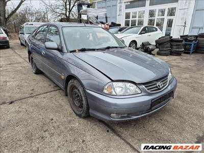 Toyota Avensis (T220) Liftback 1.6 csonkállvány 