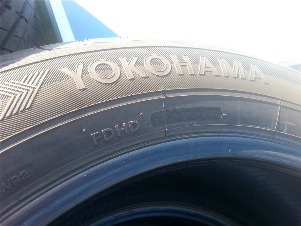  225/60R18 Yokohama nyári gumi garnitúra 6. kép
