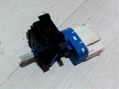 FORD FOCUS 04- Kuplung pedál kapcsoló