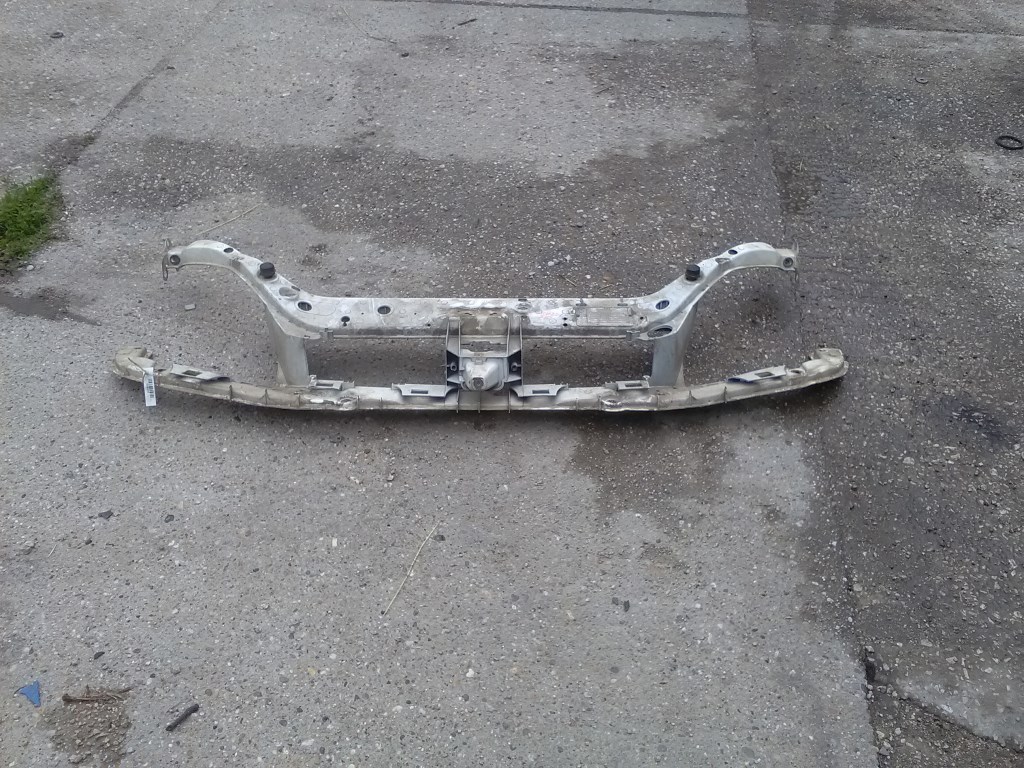 FORD FOCUS 98-04 Homlokfal zárhíd 1. kép