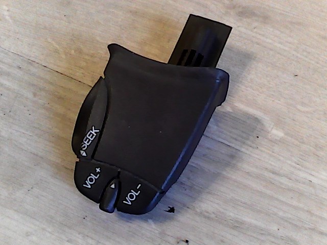 FORD FOCUS 98-04 Rádió kapcsoló 1. kép