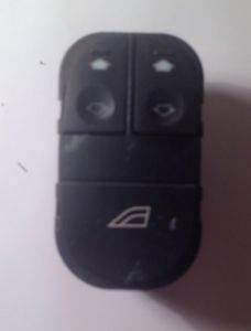 FORD MONDEO 93-96 Bal első ablakemelő kapcsoló