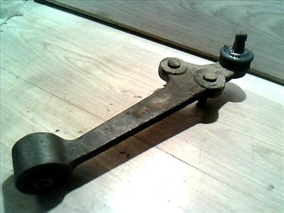 KIA RIO 2000.04-2005.06 Jobb első lengőkar