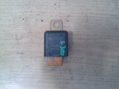 MITSUBISHI L300 Relé