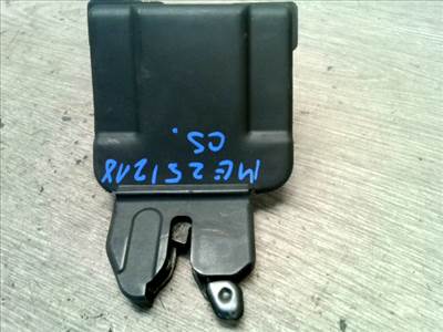 NISSAN MAXIMA A33 1999.04- Csomagtér ajtó zárszerkezet