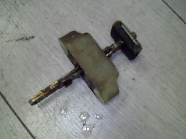 SUZUKI SWIFT 96-05 Jobb első ajtóhatároló  1. kép