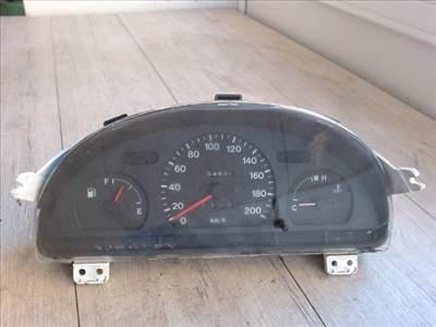 SUZUKI SWIFT 96-05 Kilóméteróra