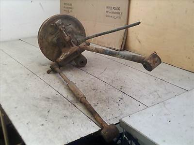 TOYOTA COROLLA AE/EE 92.05-97.04 Bal hátsó tengelycsonk