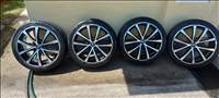 5x100 lyukosztású 18" újszerű RC alufelni, rajta 225/40 használt Hankook nyári gumi gumi