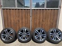 Audi 5x112 lyukosztású 19" újszerű gyári alufelni, rajta 245/45 újszerű Bridgestone nyári gumi
