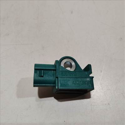 Alfa Romeo 4c, Fiat 500L, 500 2015- Ütközés szenzor 52078110