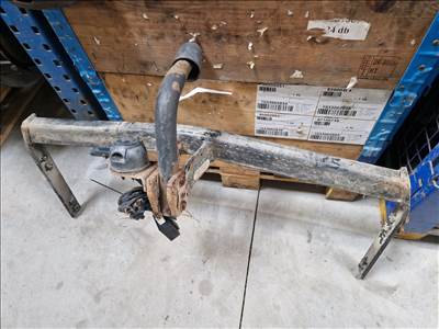 Volkswagen Golf IV Bosal fix vonóhorog (22128)