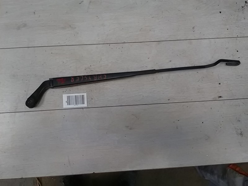 CHRYSLER VOYAGER 96-01 Ablaktörlő kar jobb első 1. kép