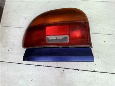 MAZDA 121 90.12.01-96.02.28 Bal hátsó lámpa