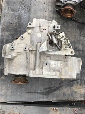 VW csoport _ 2,0 TFSI BWA (manuál 6) HJH váltó 