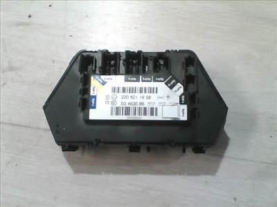 MERCEDES W220 S 320 CDI Jobb hátsó ajtó vezérlőegység DCU modul