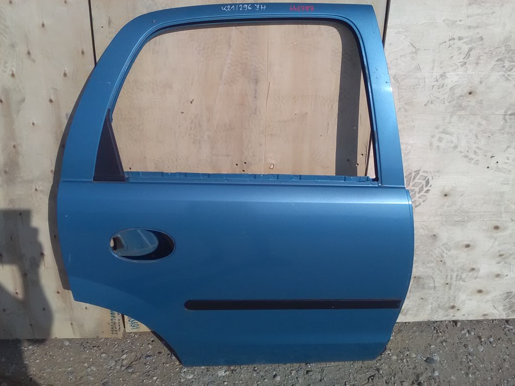 OPEL CORSA C 00-06 Jobb hátsó ajtó. 1. kép