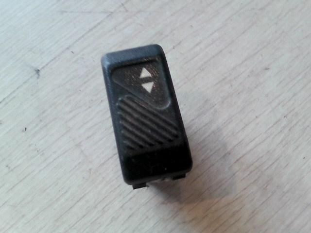 RENAULT CLIO 90-96 Ablakemelő kapcsoló pozíció független 1. kép