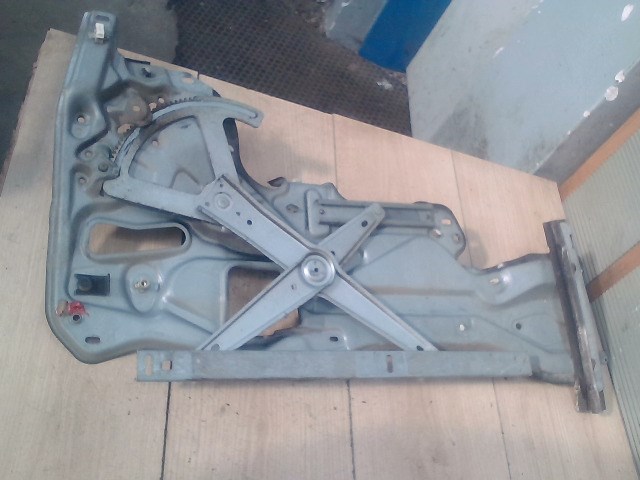 RENAULT LAGUNA 98- Jobb hátsó ablakemelő szerkezet mechanikus 1. kép