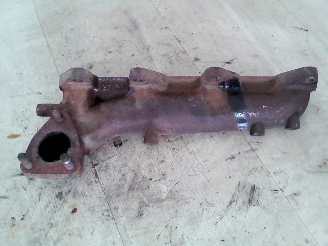 TOYOTA Corolla Verso 02.01.01-04.05.31 Kipufogó csonk  1. kép