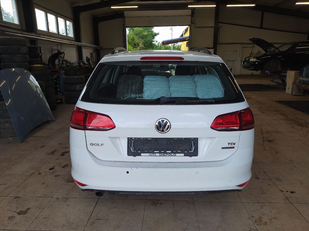 Volkswagen Golf VII - Bontódik, minden alkatrésze eladó! (CHL , Fehér/LC9A) 5. kép