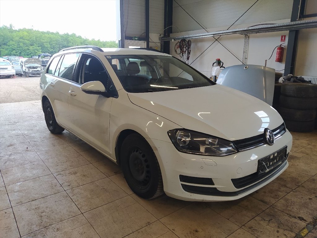Volkswagen Golf VII - Bontódik, minden alkatrésze eladó! (CHL , Fehér/LC9A) 8. kép