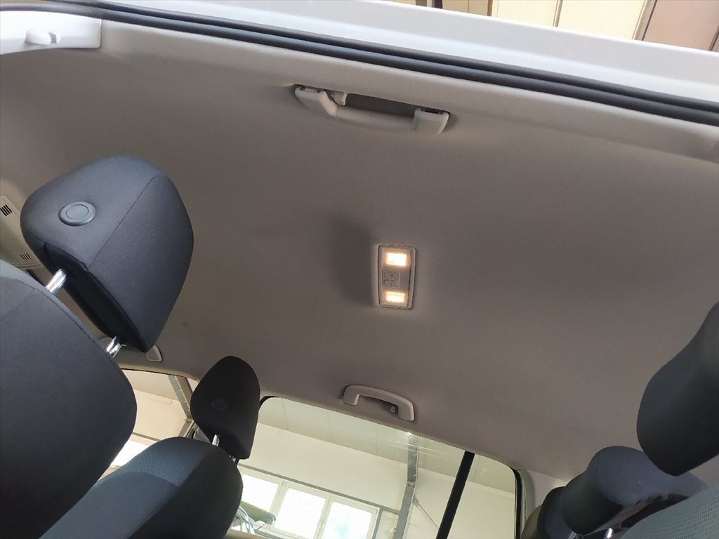 Volkswagen Golf VII - Bontódik, minden alkatrésze eladó! (CHL , Fehér/LC9A) 19. kép