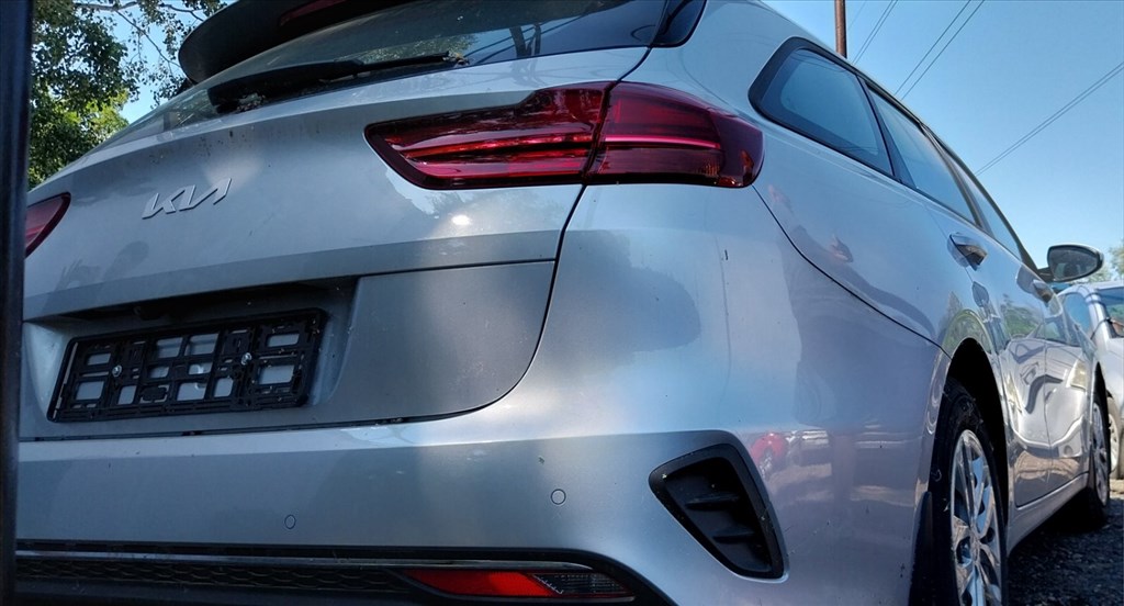 Kia Cee'd (CD) bontott alkatrészei 4. kép