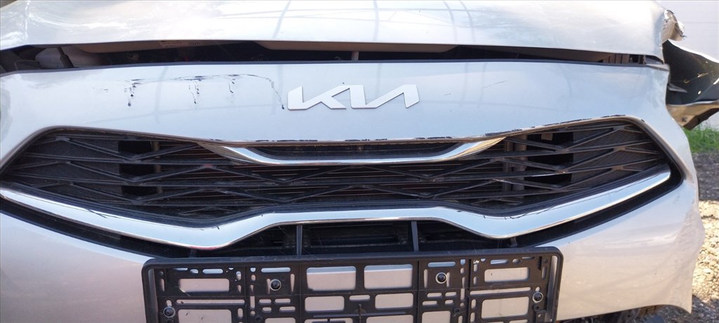 Kia Cee'd (CD) bontott alkatrészei 13. kép