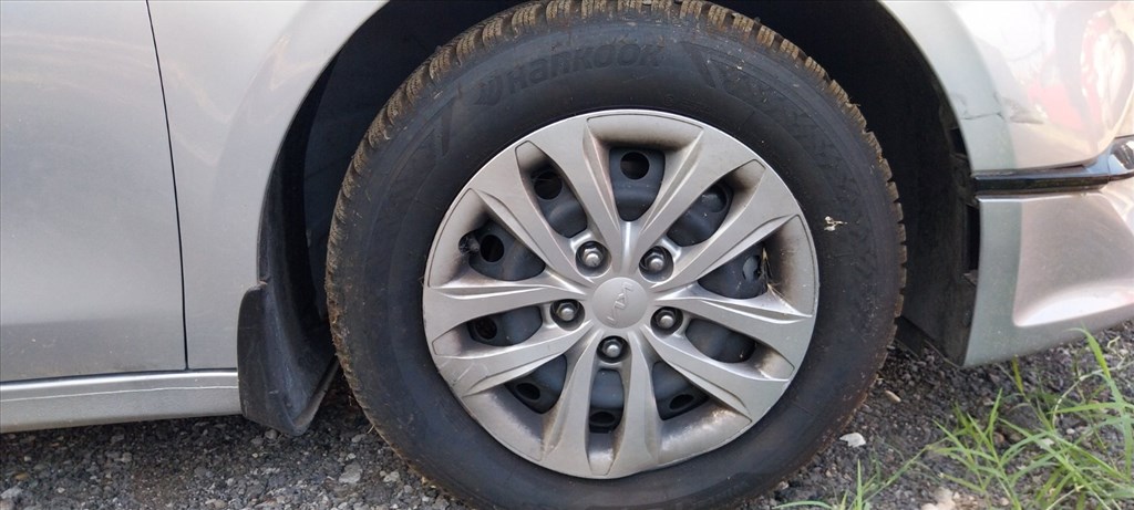 Kia Cee'd (CD) bontott alkatrészei 14. kép