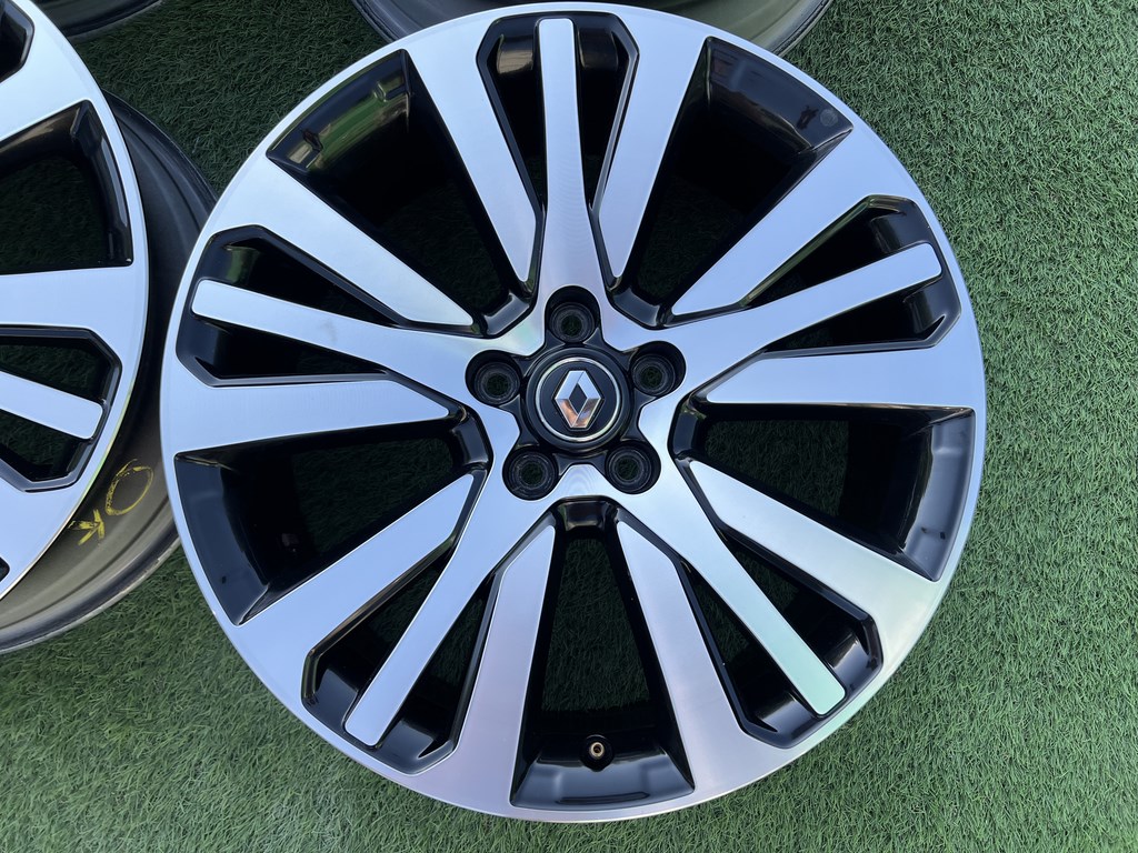 5x114.3 19" Renault gyári alufelni + TPMS szenzor 7Jx19h2 ET40 3. kép