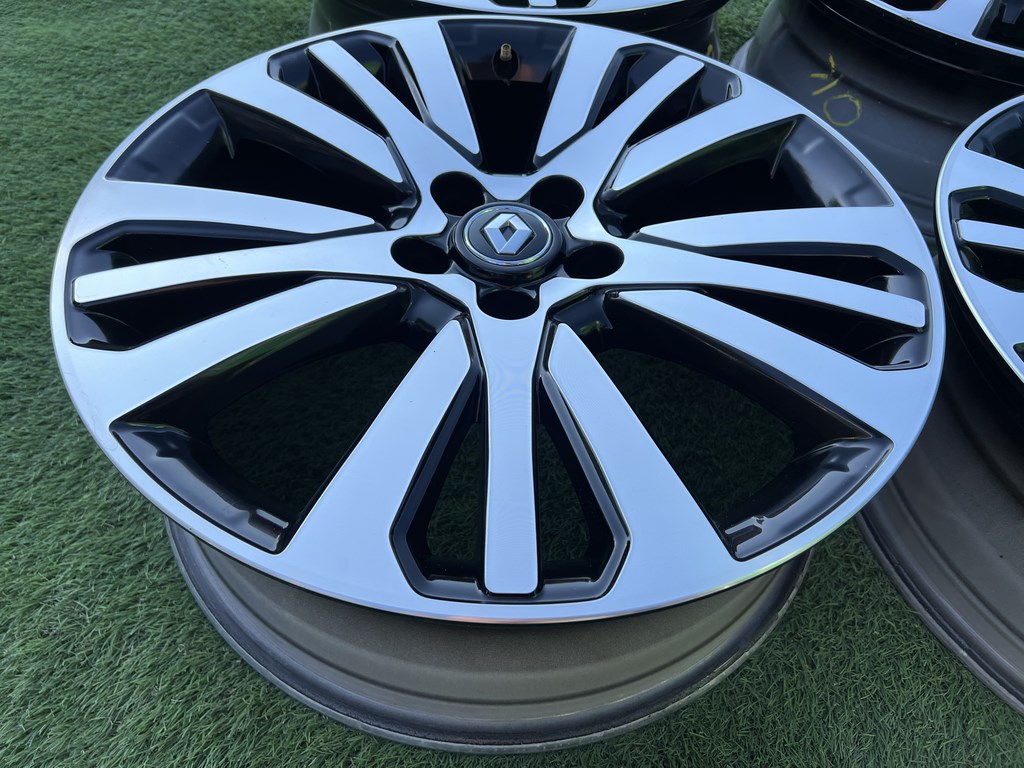 5x114.3 19" Renault gyári alufelni + TPMS szenzor 7Jx19h2 ET40 6. kép