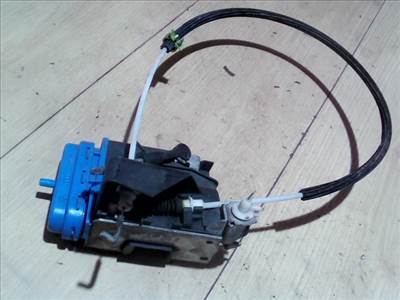 AUDI 100 90-94 Bal hátsó ajtó zárszerkezet központi záras