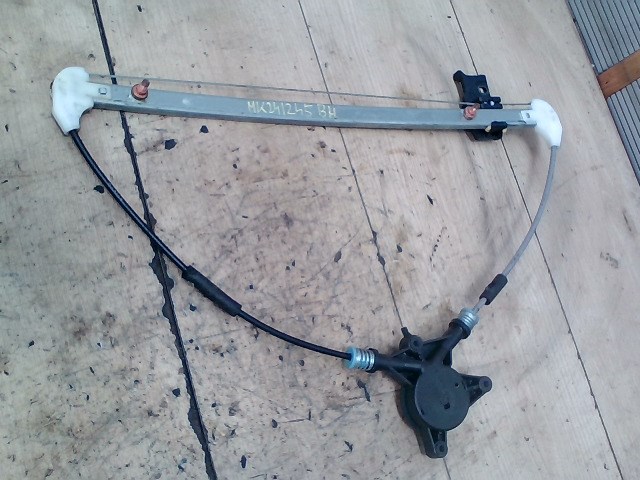 MAZDA 3 03.10-06.06 Bal hátsó ablakemelő szerkezet elektromos 1. kép