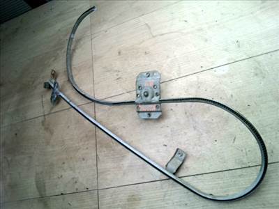 NISSAN MICRA K10 82.10-92.12 Bal hátsó ablakemelő szerkezet mechanikus
