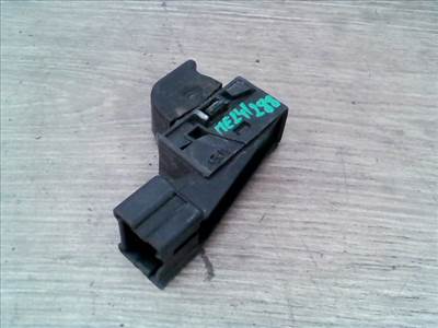 NISSAN PRIMERA 98-01 Jobb első ablakemelő kapcsoló