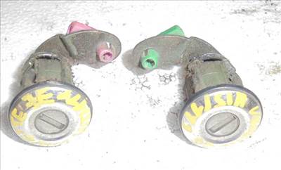 NISSAN VANETTE CARGO Jobb első ajtó dugózár