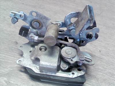 SUZUKI SWIFT 96-05 Jobb hátsó ajtó zárszerkezet mechanikus