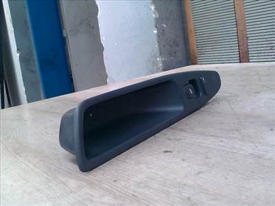 VOLVO V40 Jobb első ablakemelő kapcsoló